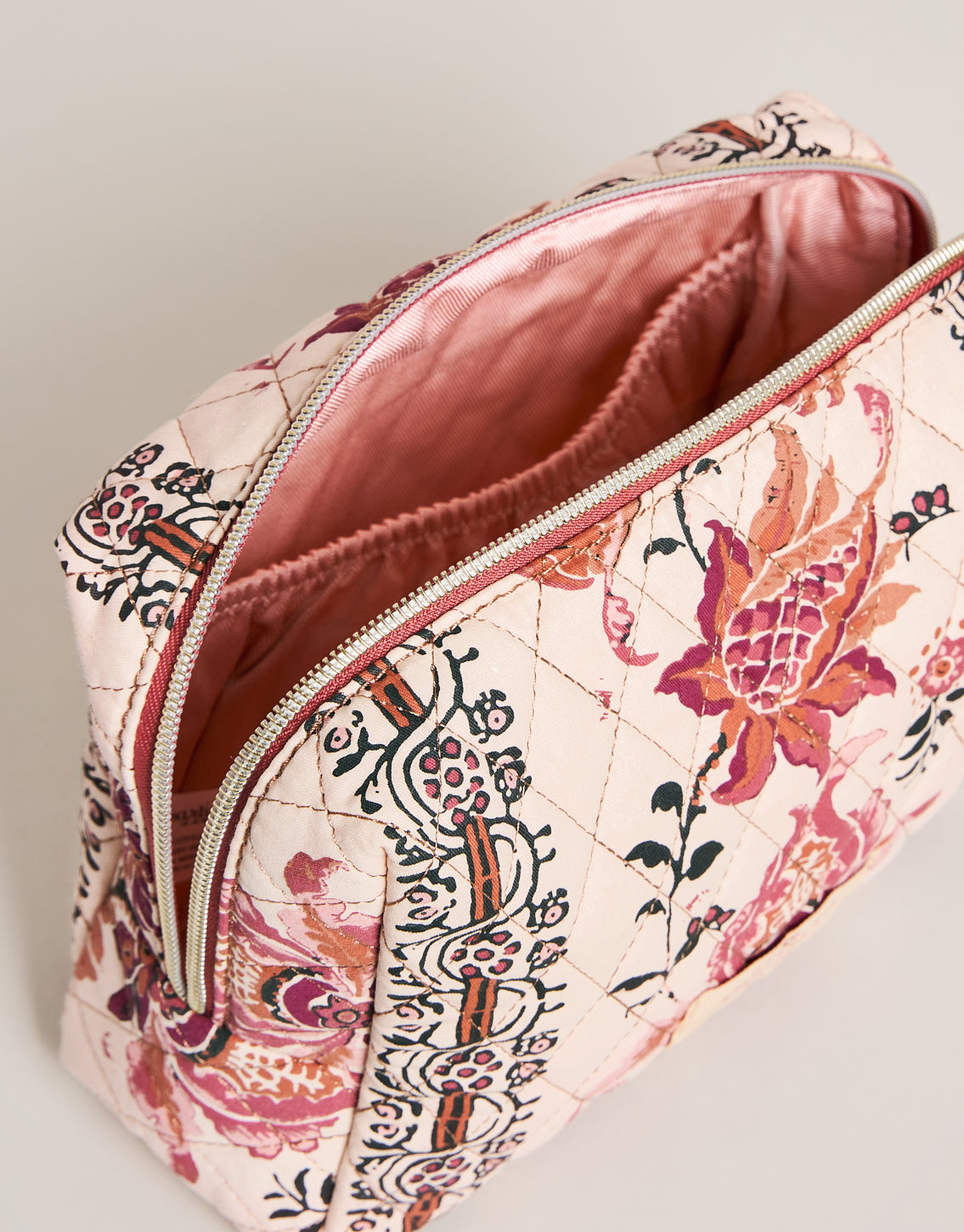 Quilted Cosmetic Bag Linden Cream