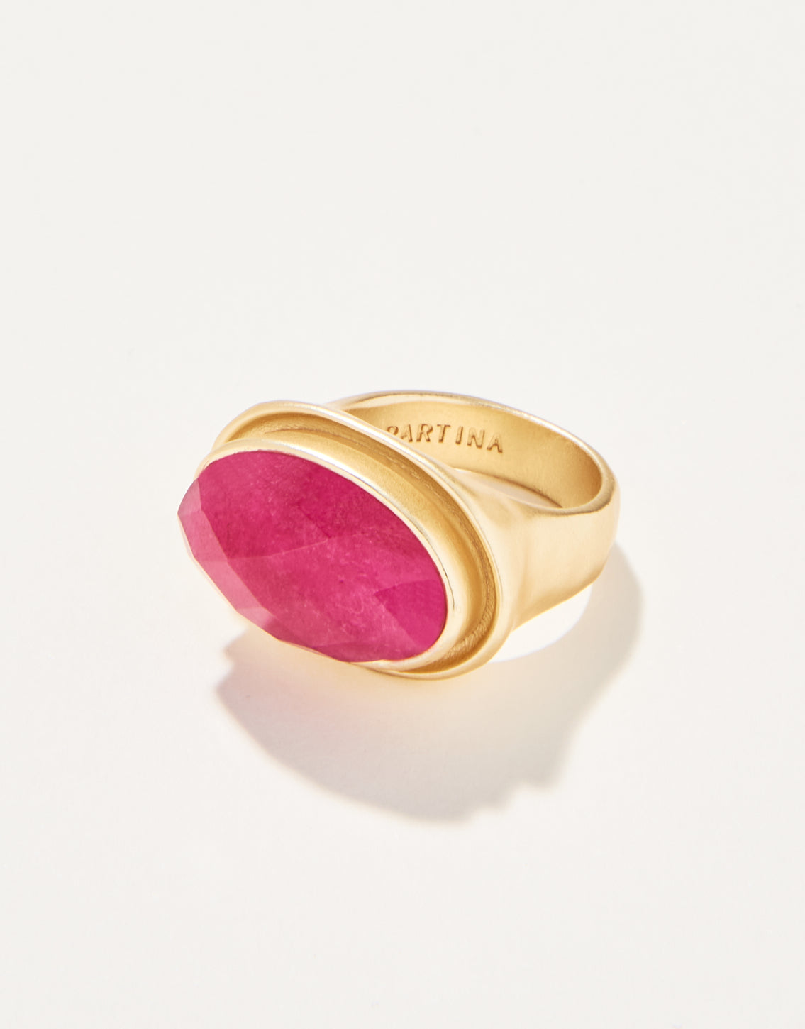 Oval Stone Ring Pink