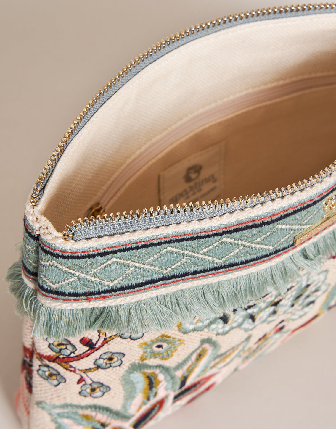 Maci Wristlet Jones Hundred Tree Of Life