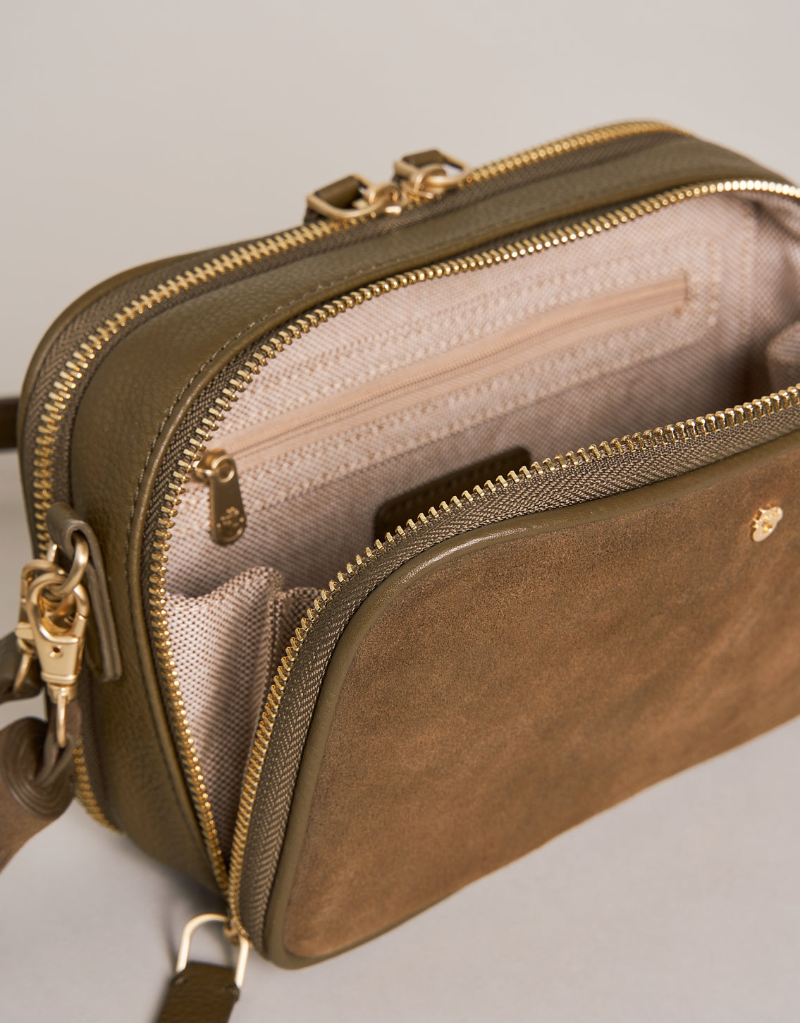 Siren Harlow Crossbody Olive