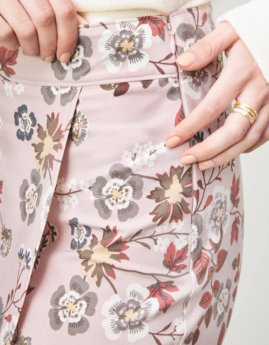 Sloane Bi-Stretch Skirt Parade Floral Vine Mauve