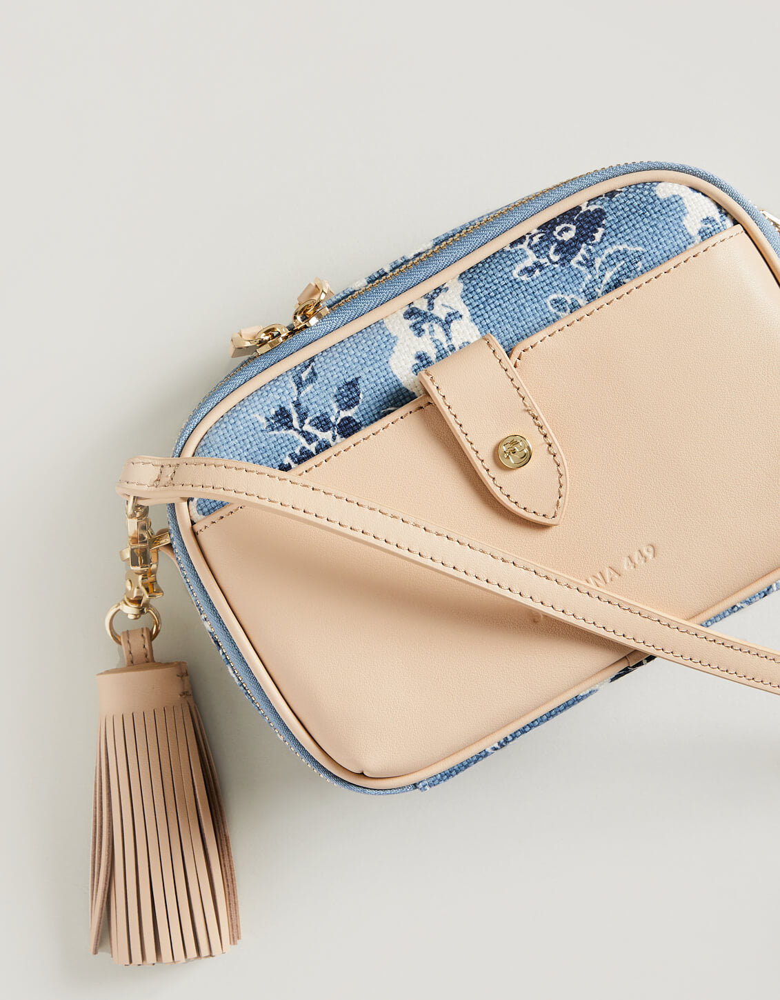 Meryl Crossbody Peeples Song