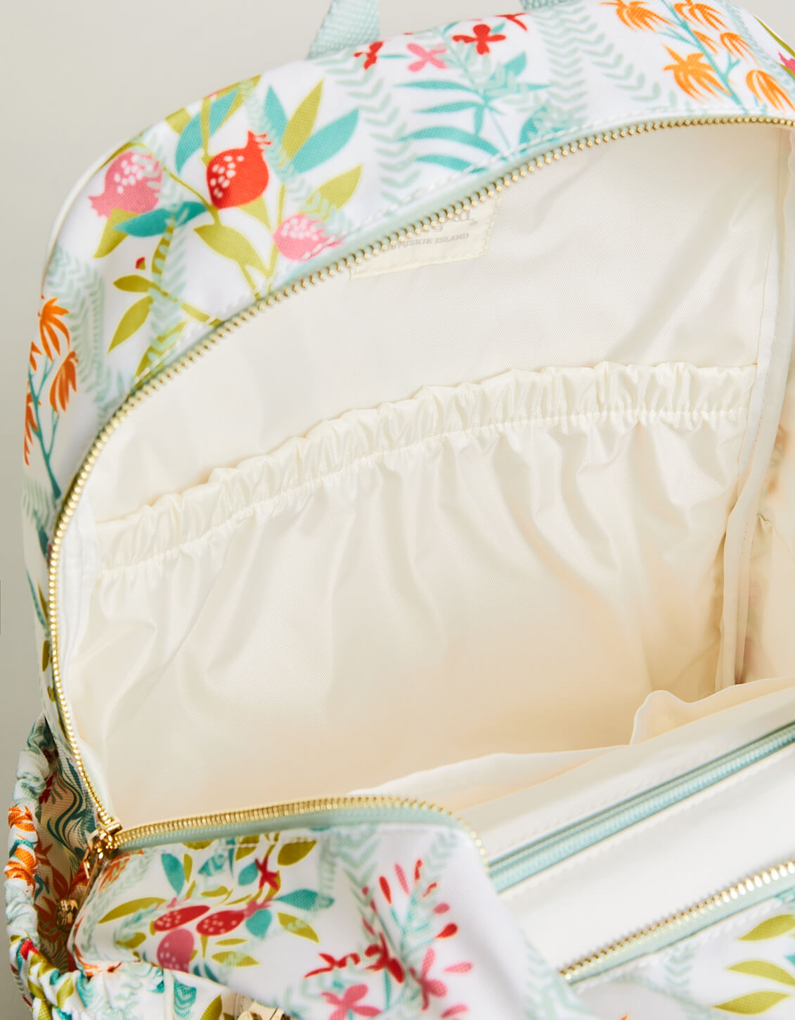 Out & About Tech Backpack Queenie Topiary White