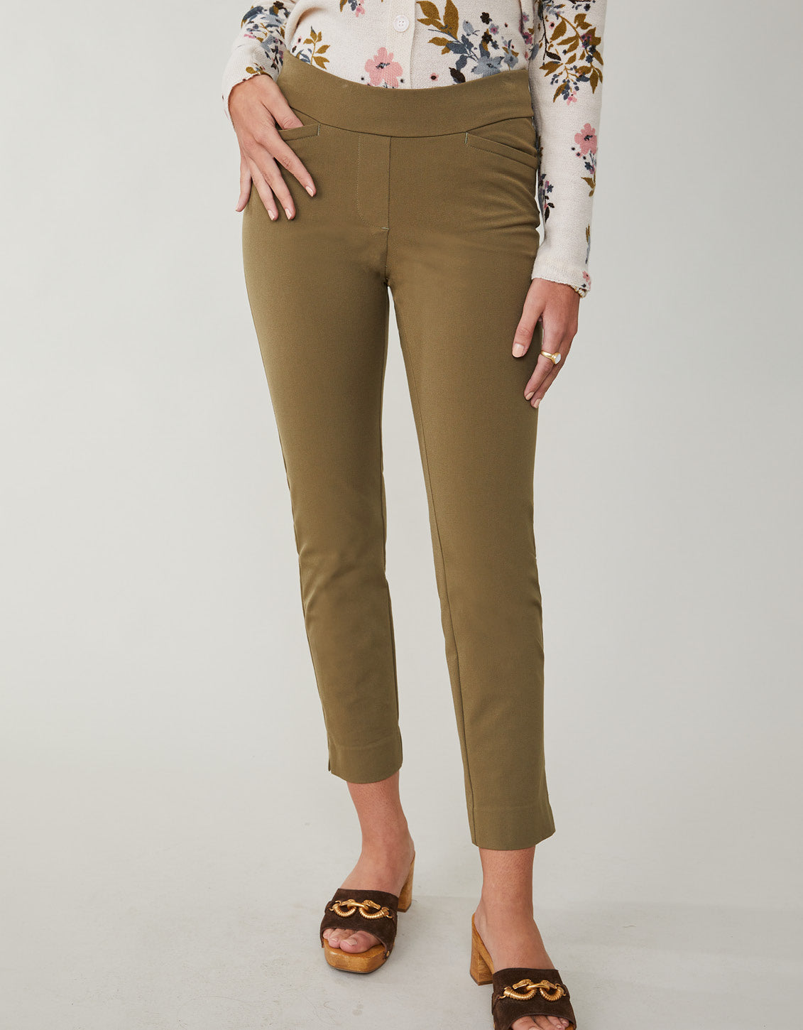Maren Pull-On Pant Olive