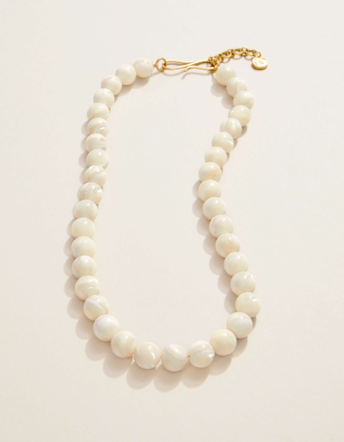 Bryant Necklace 17'' Mother-of-Pearl