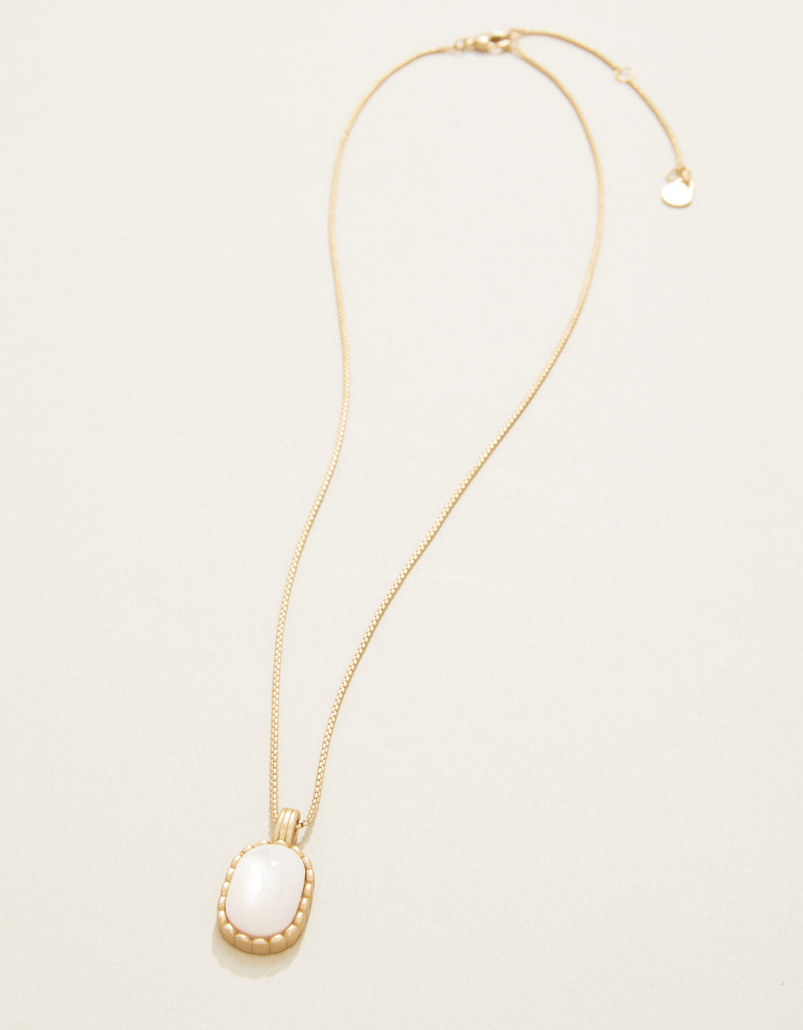 Nara Petite Necklace 17" Mother-of-Pearl