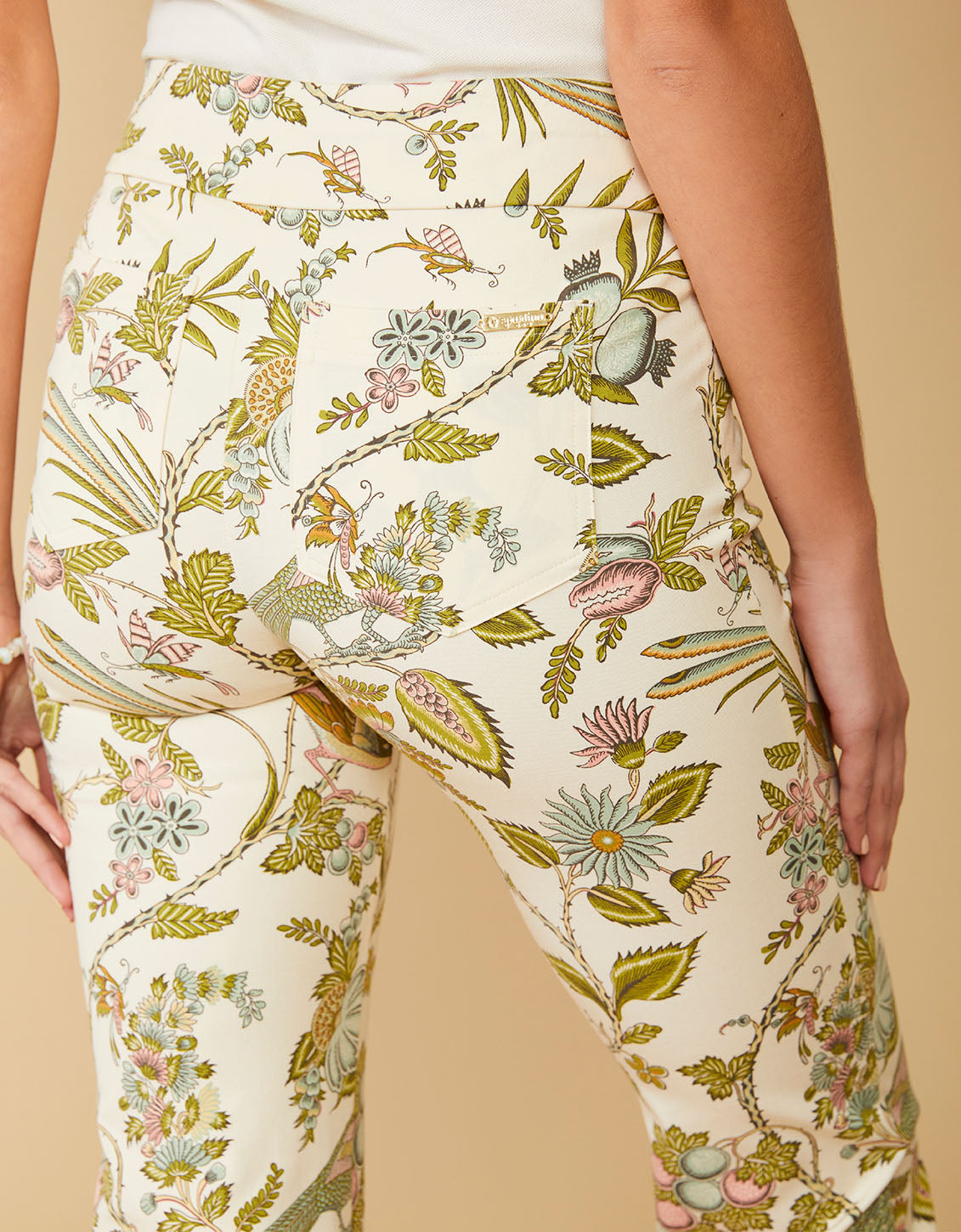 Maren Kick Flare Pant Sugar Mill Peacock Cream