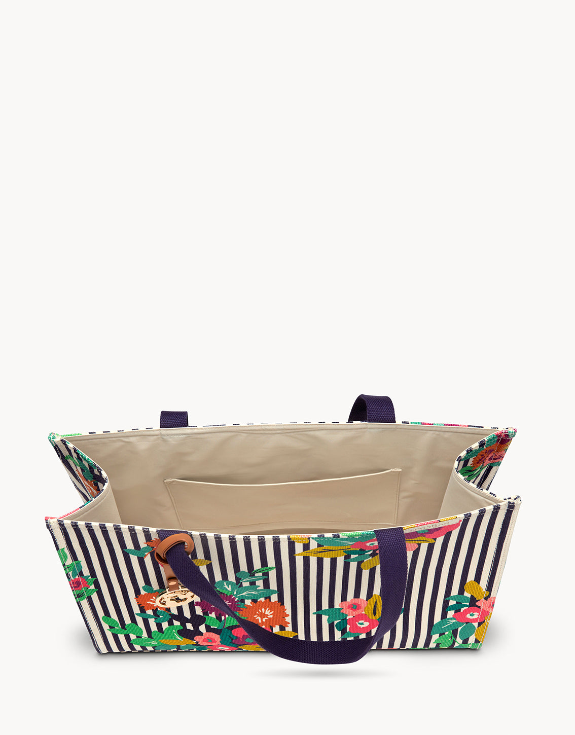  28 Shelter Cove Market Tote