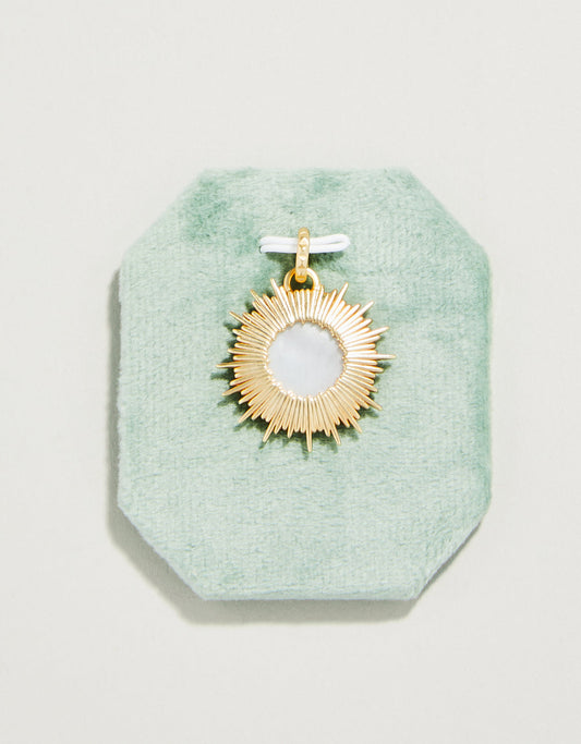  Radiant Charm Sunburst/Mother-of-Pearl