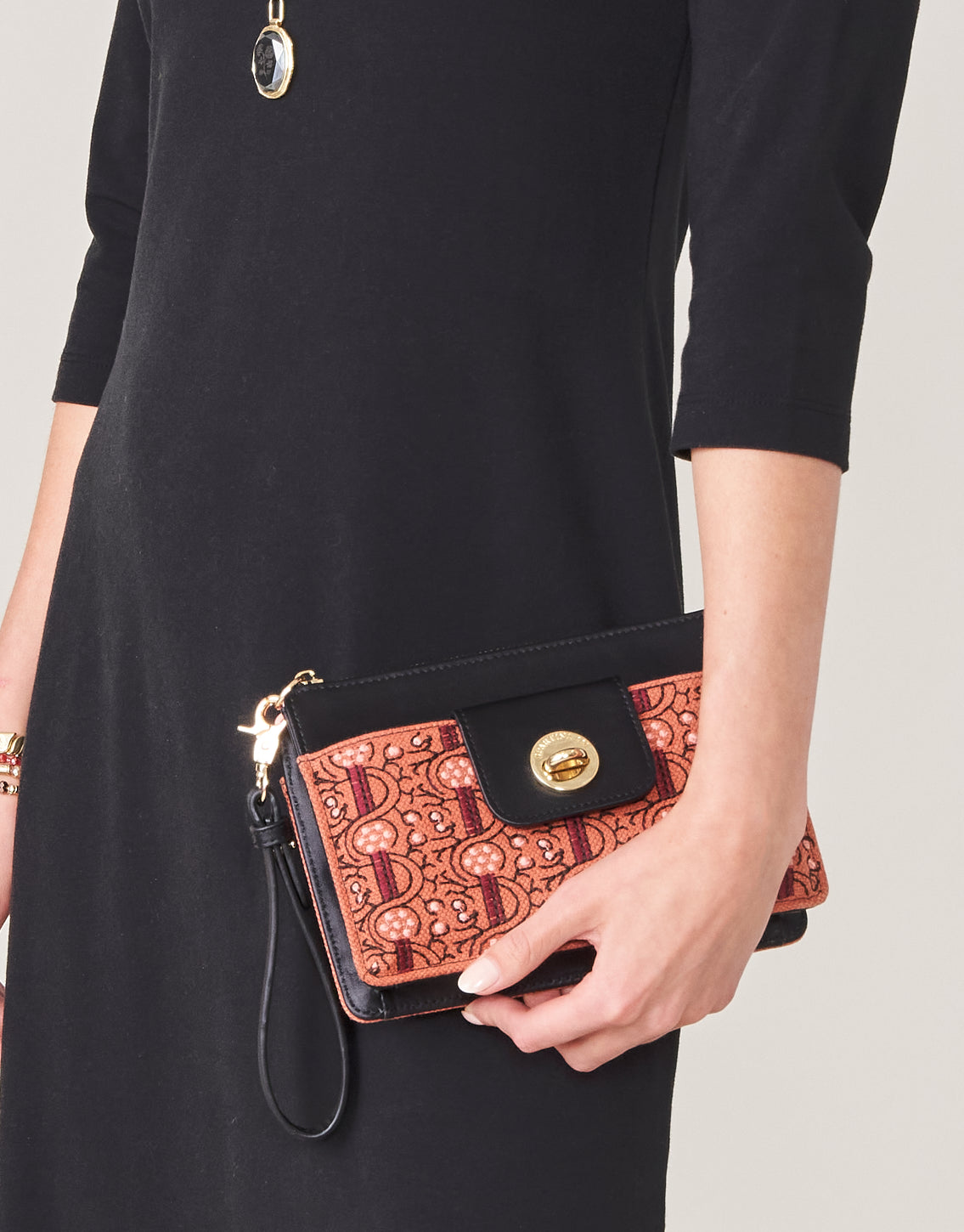  Lela Wristlet Linden