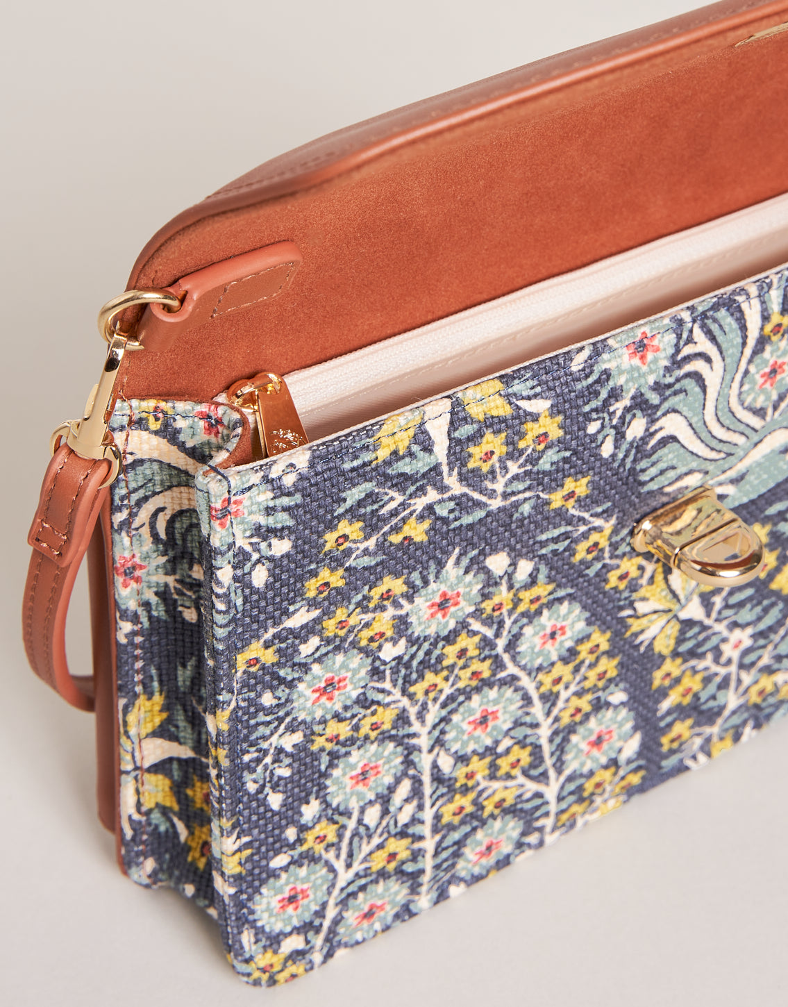  Simone Phone Crossbody Jones Hundred