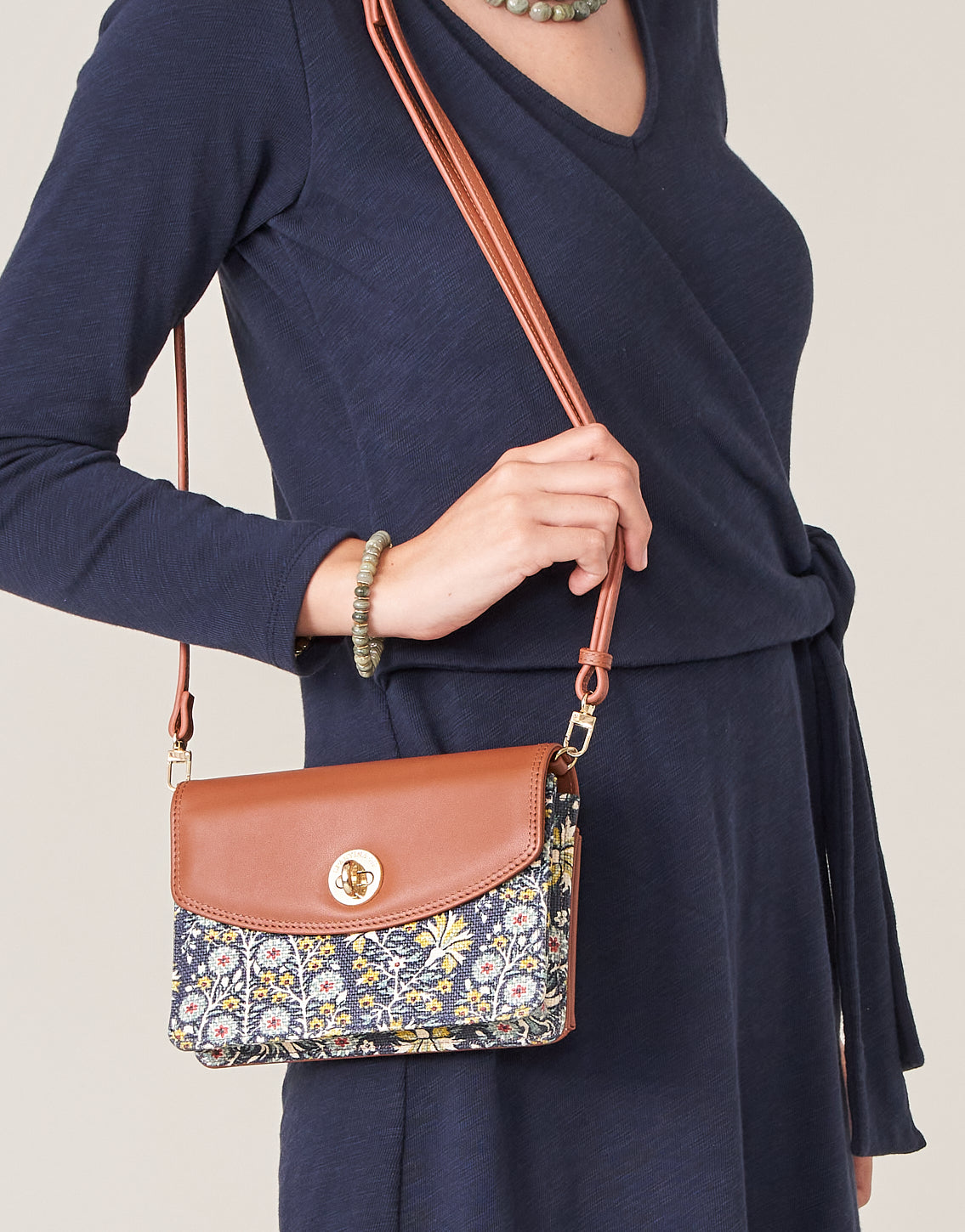  Simone Phone Crossbody Jones Hundred