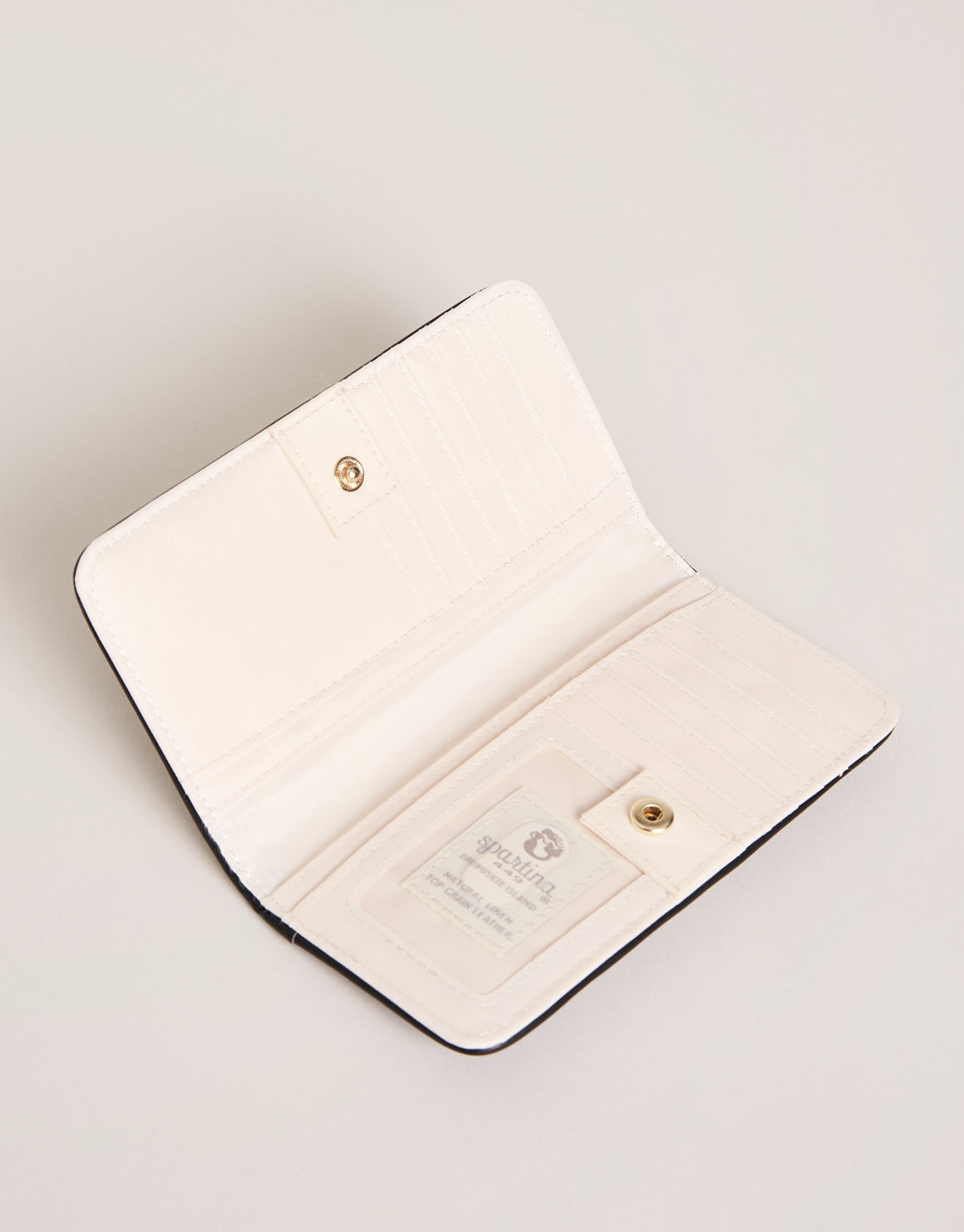  Bellinger Batik Bifold Wallet