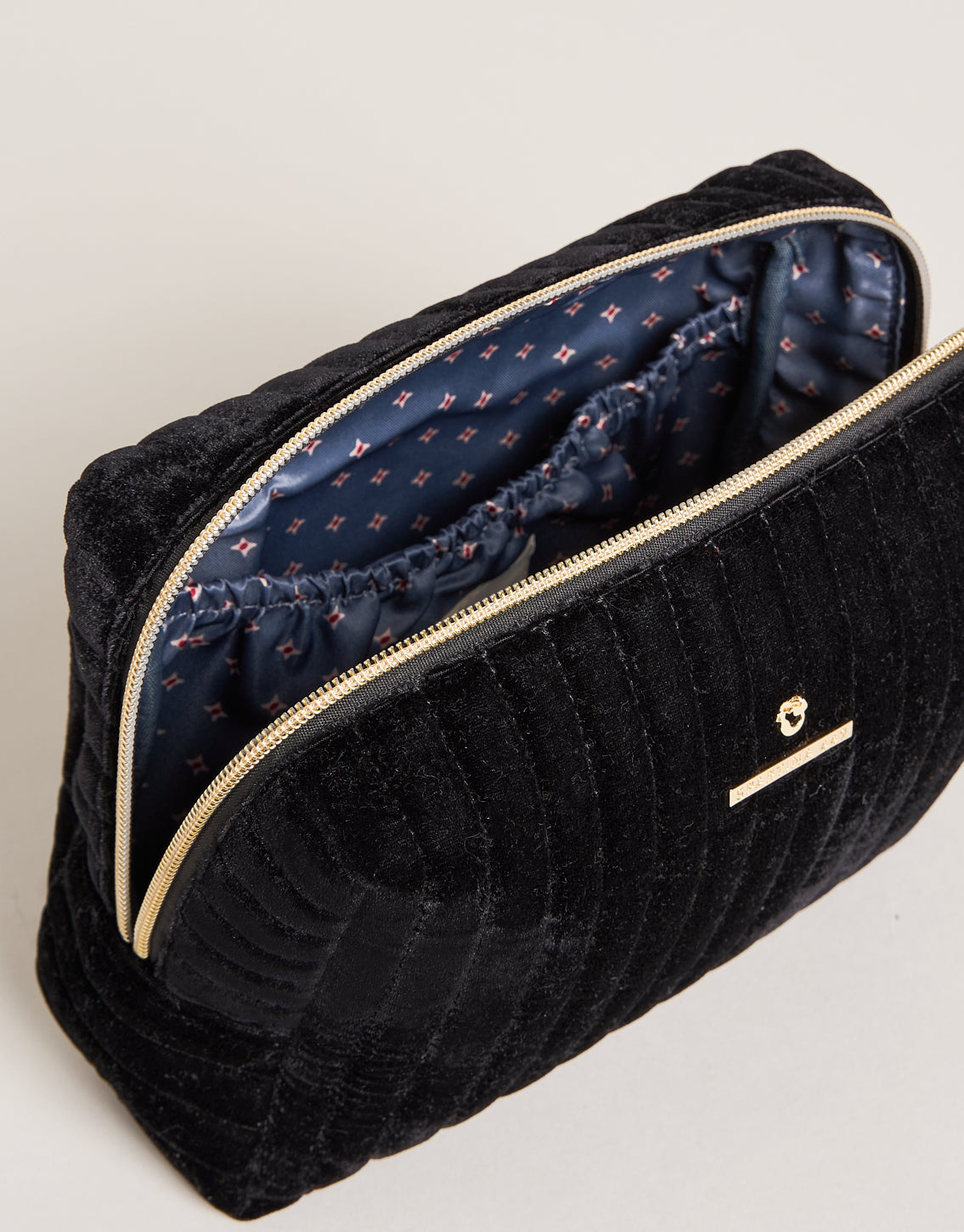  Velvet Quilted Cosmetic Bag Black