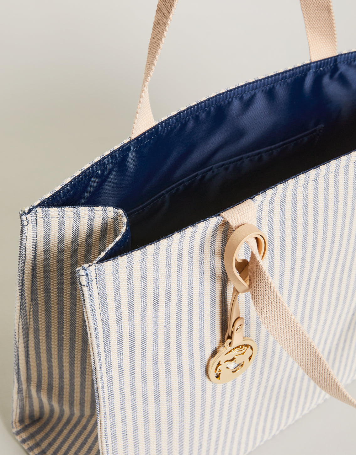  Fleur De Vigne Striped Market Tote