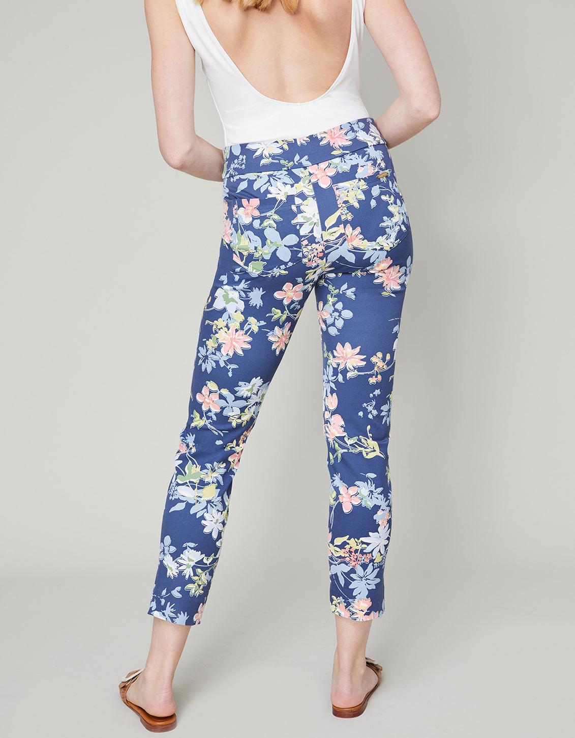  Maren Pull-On Pant Peeples Song Lattice Leaf Flower