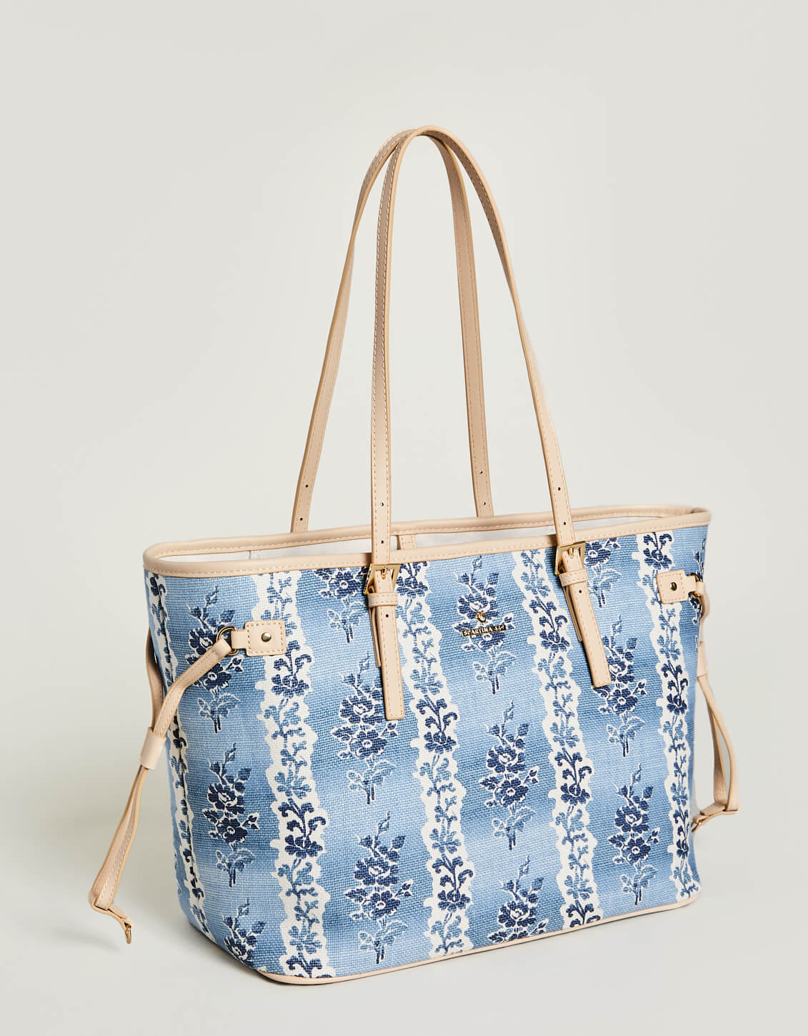  Jetsetter Tote Peeples Song