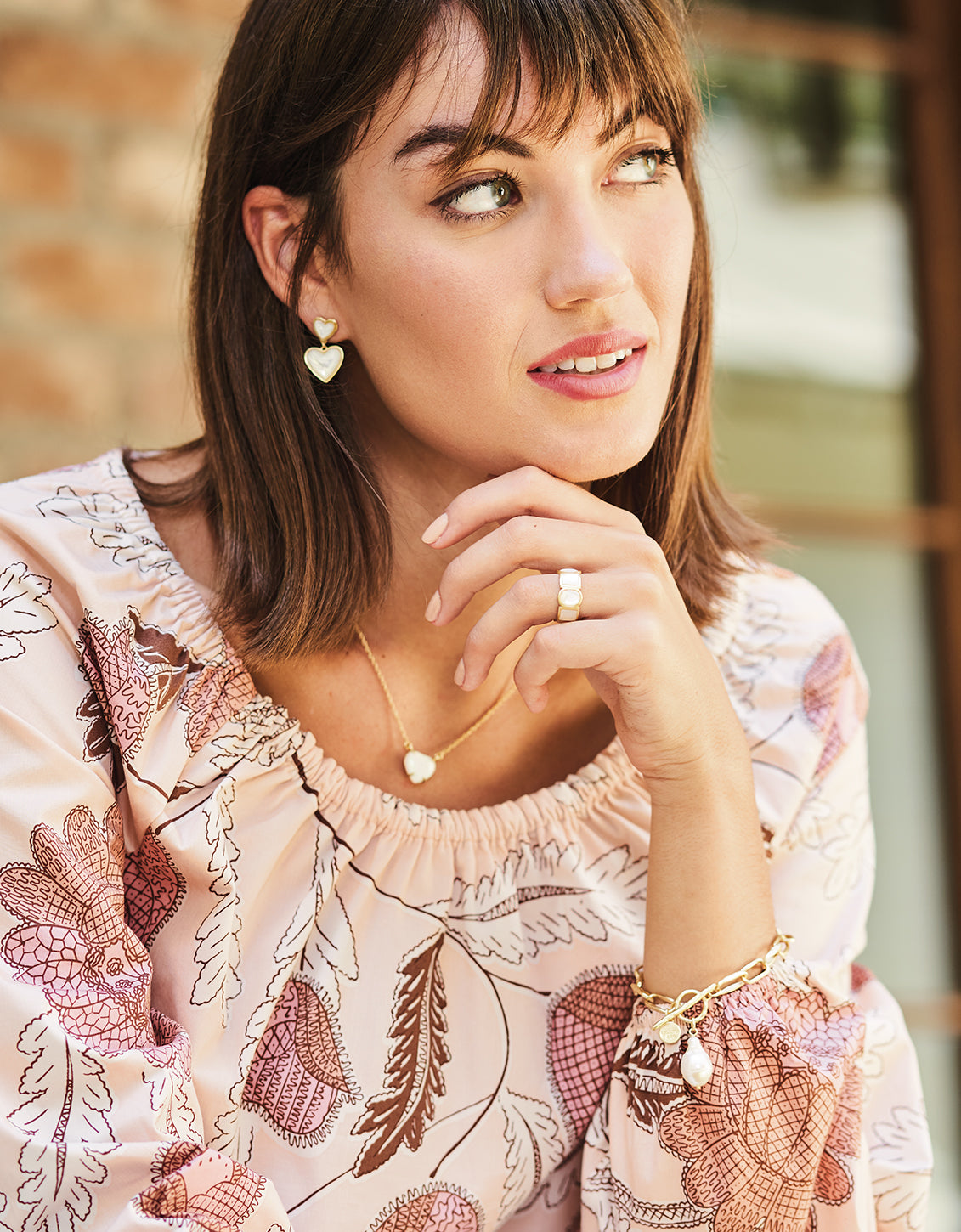  Full Heart Earrings Mother-of-Pearl