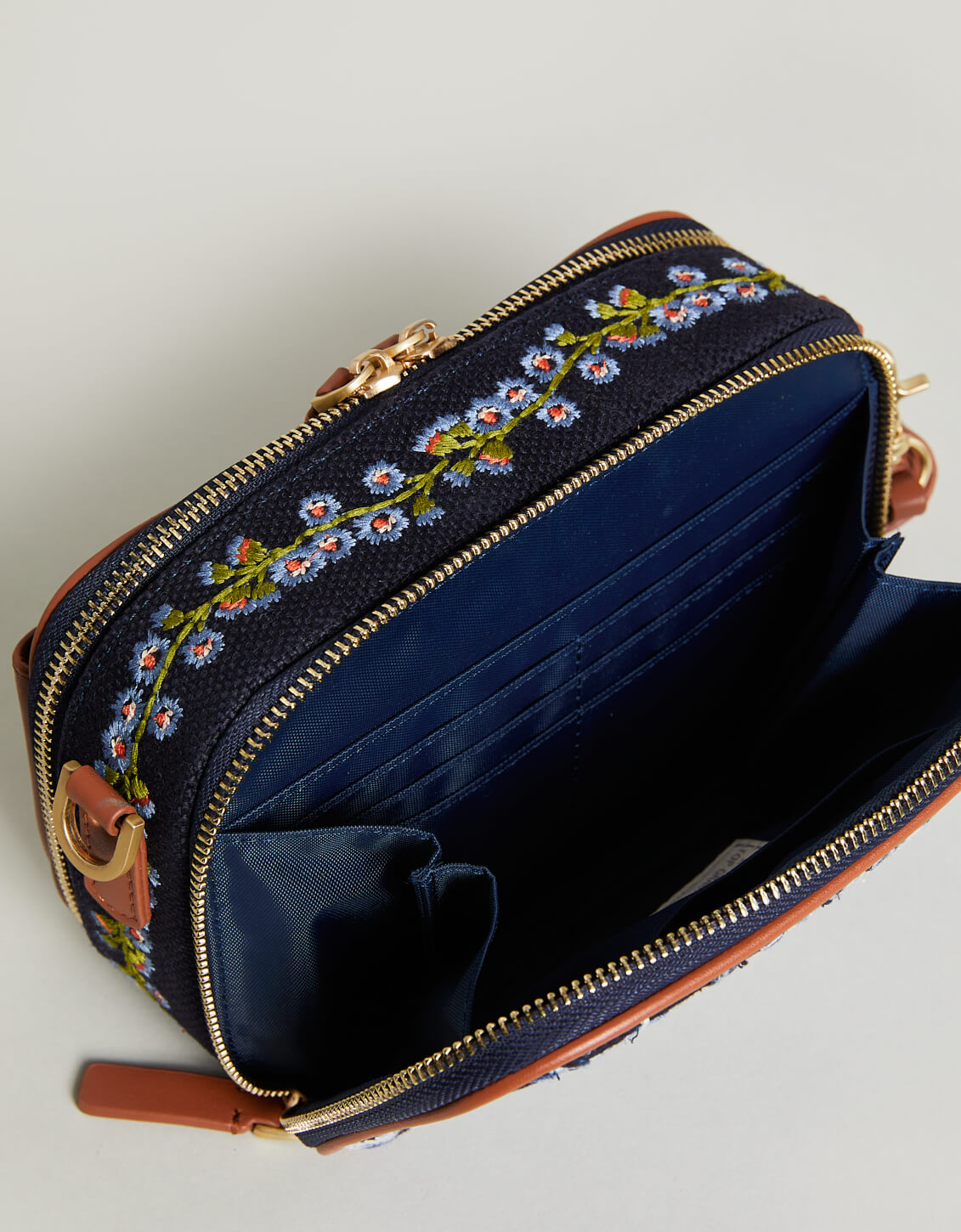  Meryl Phone Crossbody Marsh Boardwalk Paisley