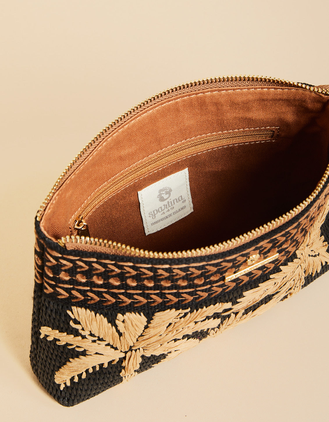  Maci Wristlet Raffia Palms