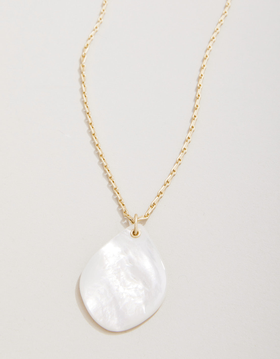 Enclave Necklace 18" Mother-of-Pearl