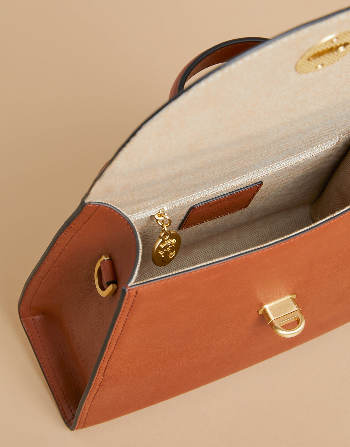  Saddle Brown Siren Vintage Satchel