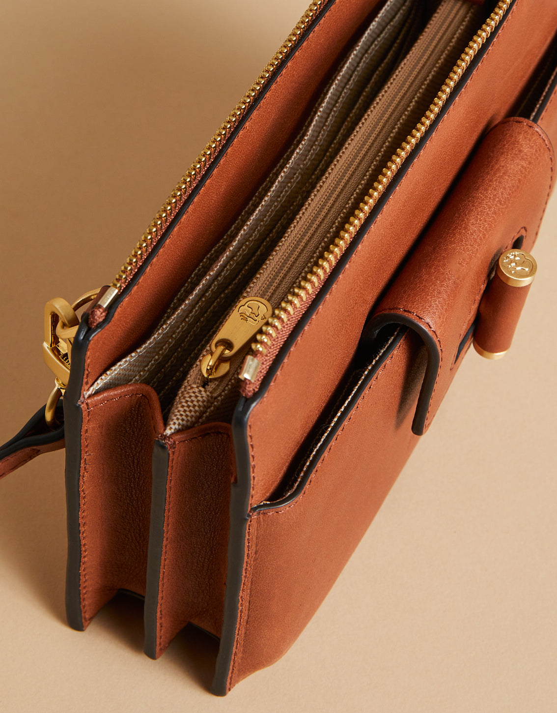  Saddle Brown Siren Lindsey Phone Crossbody