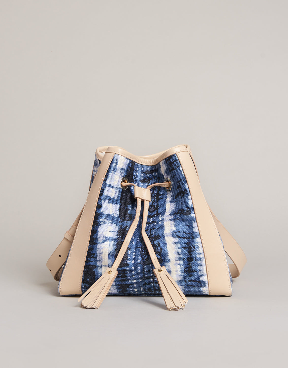  Vivian Drawstring Crossbody Oyster Factory Tides