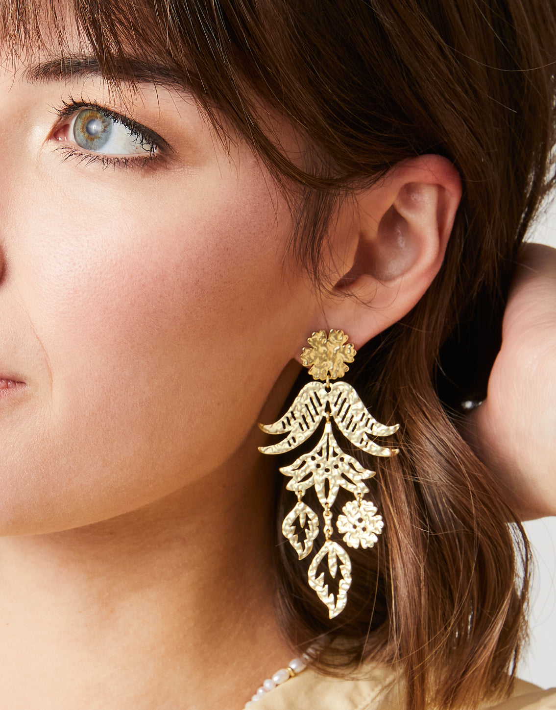  Thistle Chandelier Earrings Gold