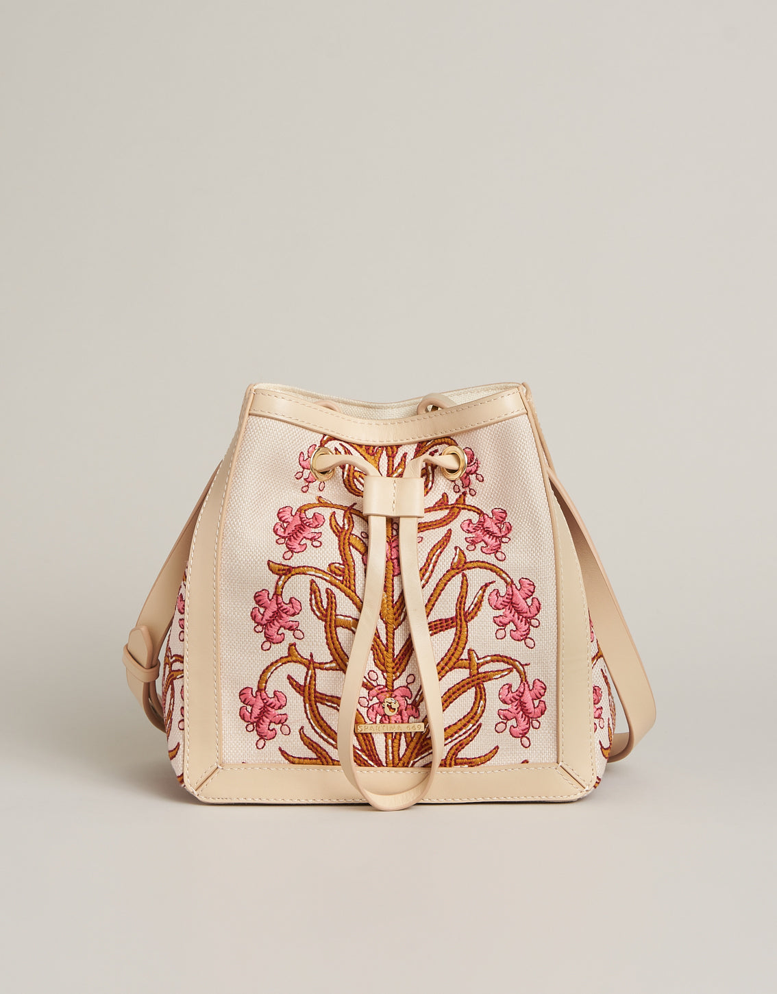  Natalie Drawstring Crossbody Pepper Hall Woodblock Floral