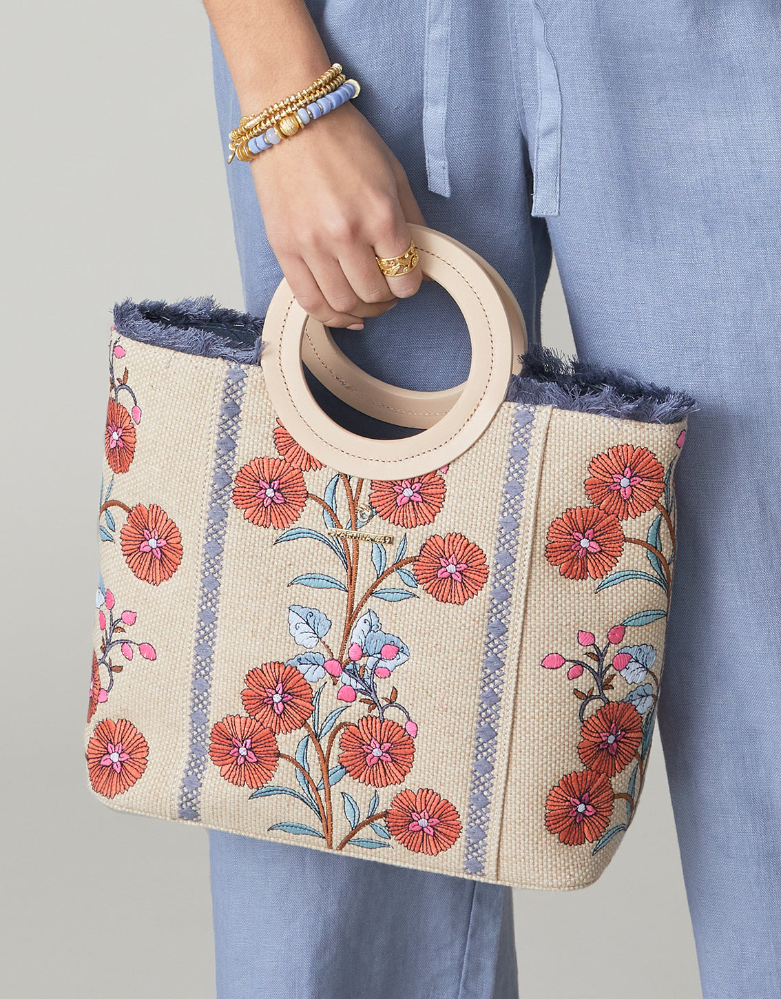  Resort Tote Oyster Factory Floral Sprigs
