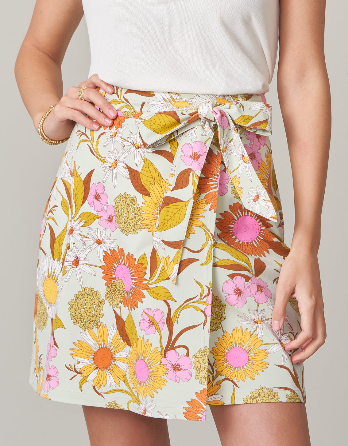  Linden Skirt Heyward's Rate Gerber Daisies