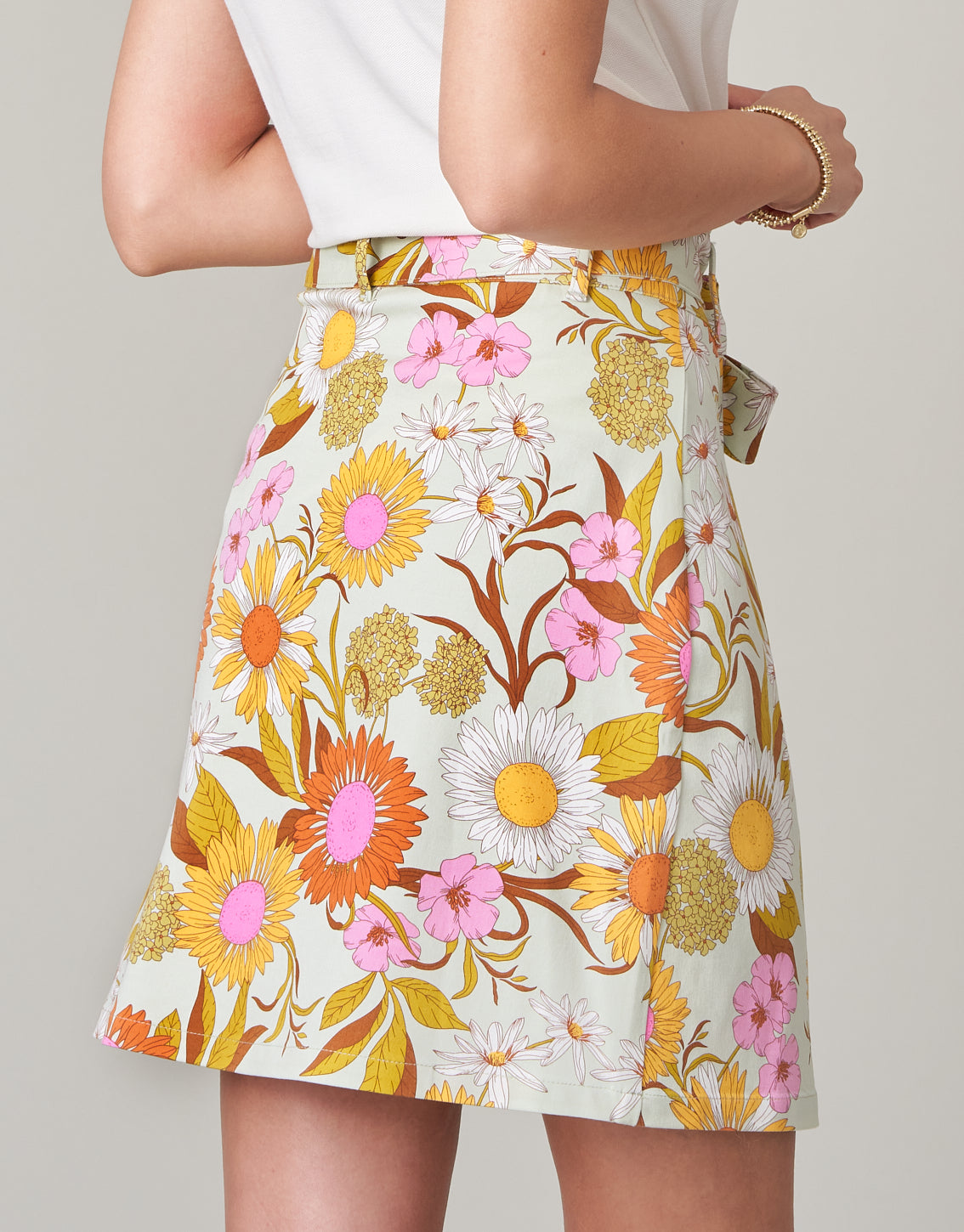  Linden Skirt Heyward's Rate Gerber Daisies