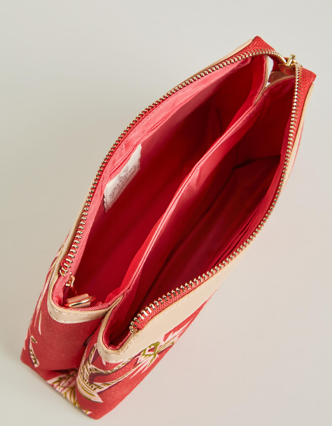  Emma Wristlet Lowcountry Fauna Red