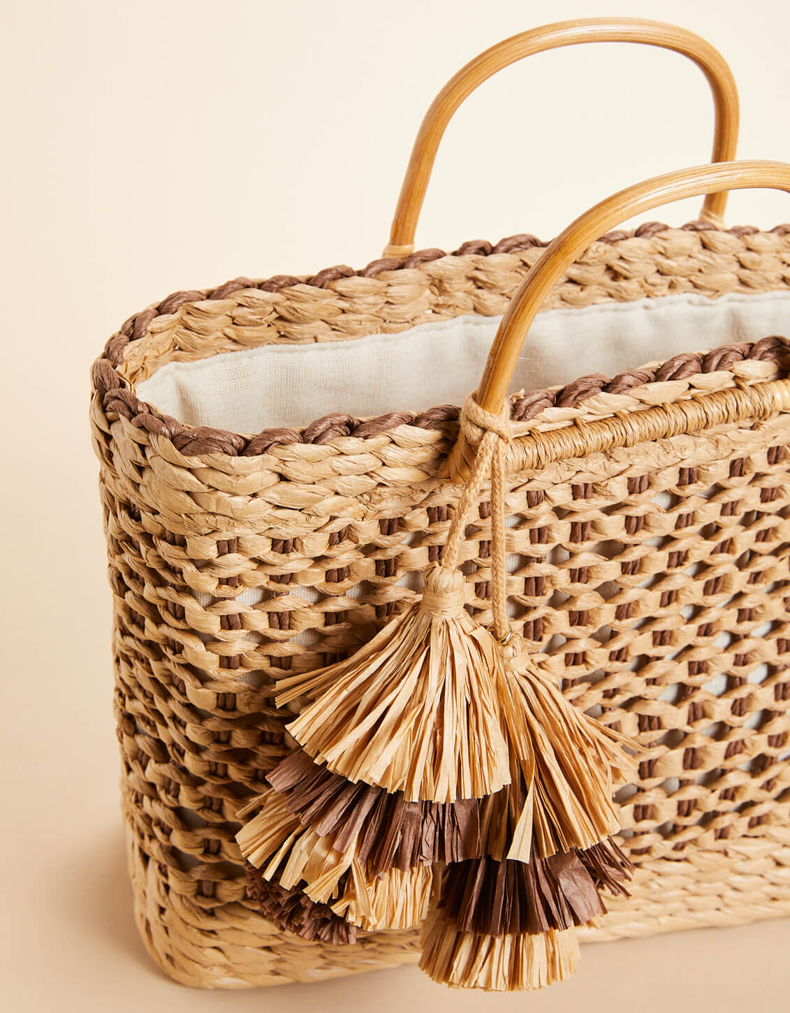  Straw Basket Tote Brown