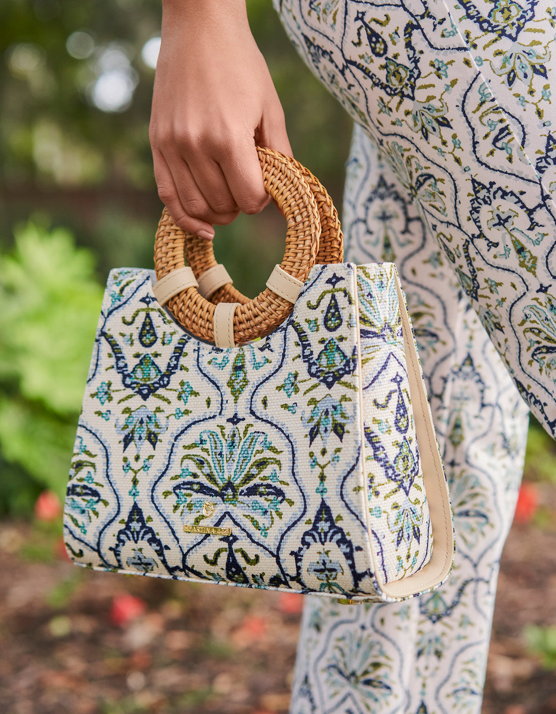  Abby Crossbody Hamilton Rug Print